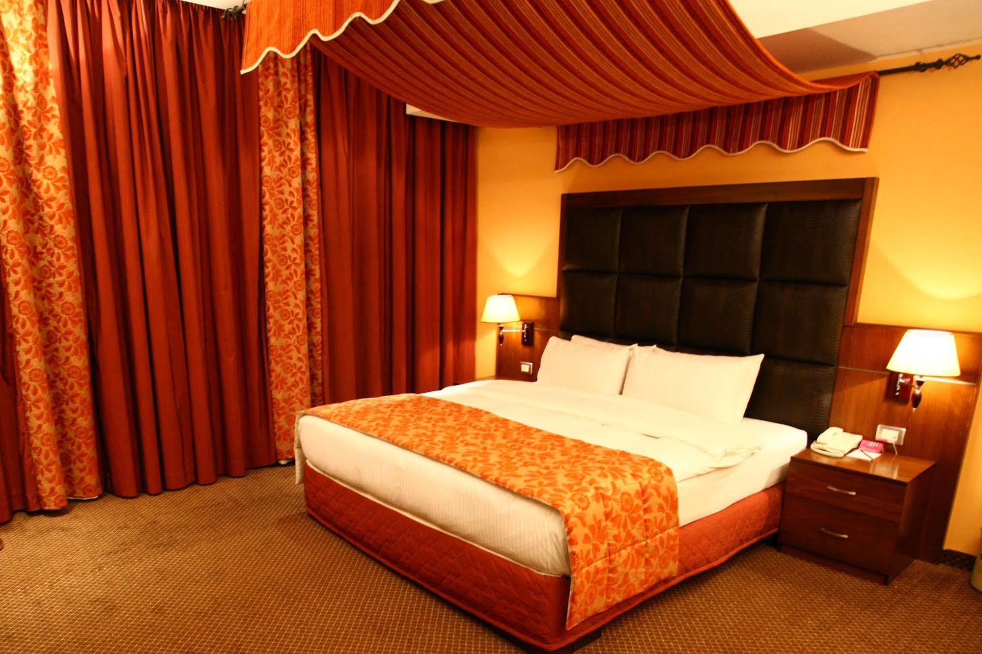 Markazia Suites Beirut Bagian luar foto