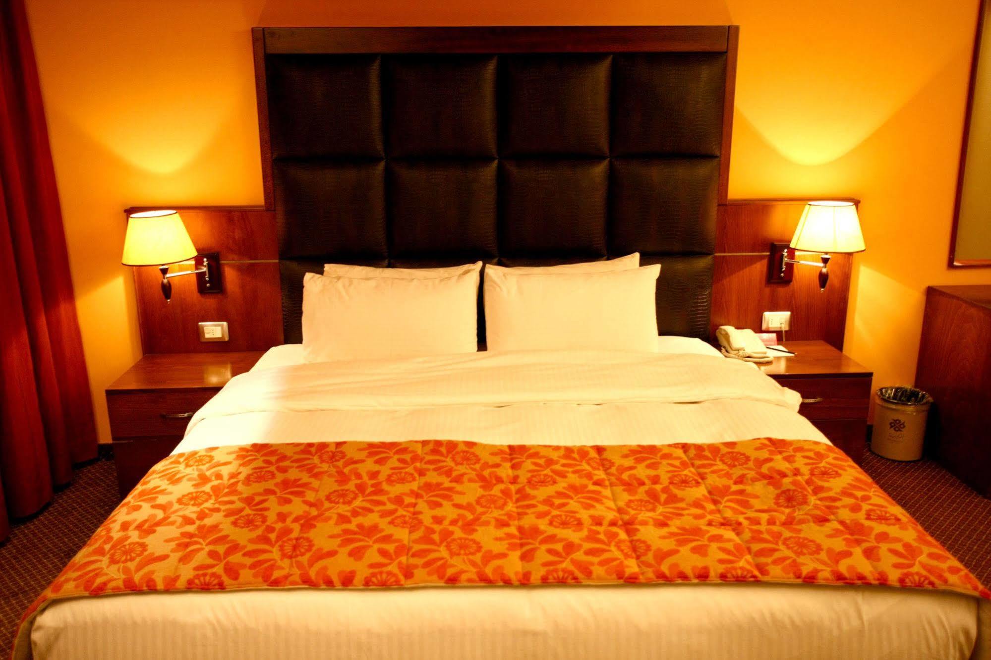 Markazia Suites Beirut Bagian luar foto